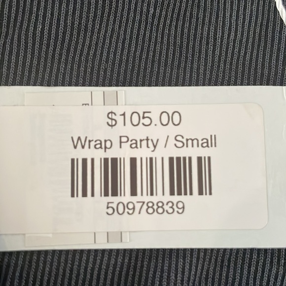 Bb Dakota size small wrap party shorts romper - Picture 3 of 3